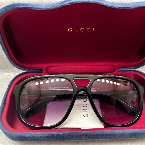 Gucci Gradient Suns. Beautiful. Just like Kyle Richard’s on RHOBH - Picture 1 of 6
